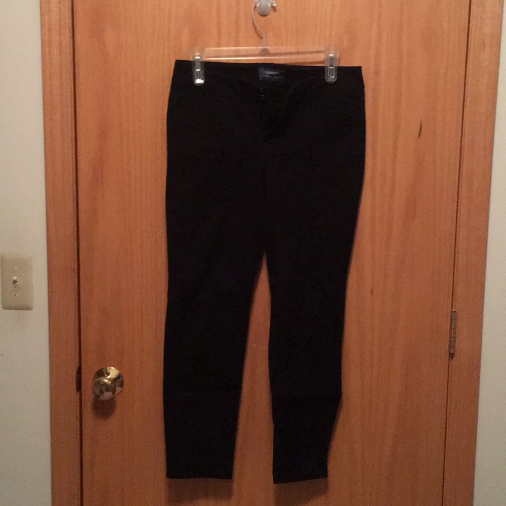 Old Navy black skinny pixie pants // mid rise